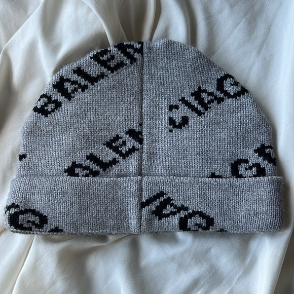 BALENCIAGA Jacquard logo beanie in grey/black unisex - Picture 3 of 6